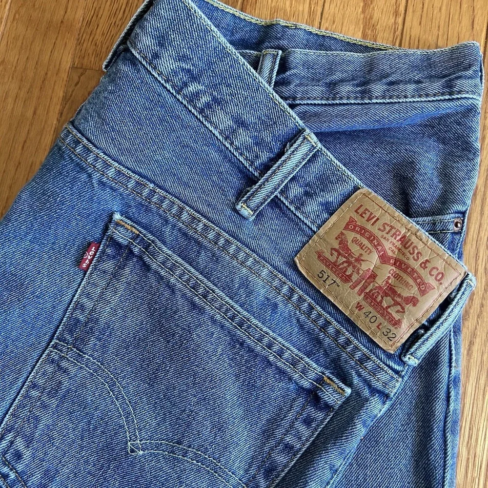 Levis 517 Men Size 40x32 (Actual 40x33) Stone Wash Bootcut Denim Jeans